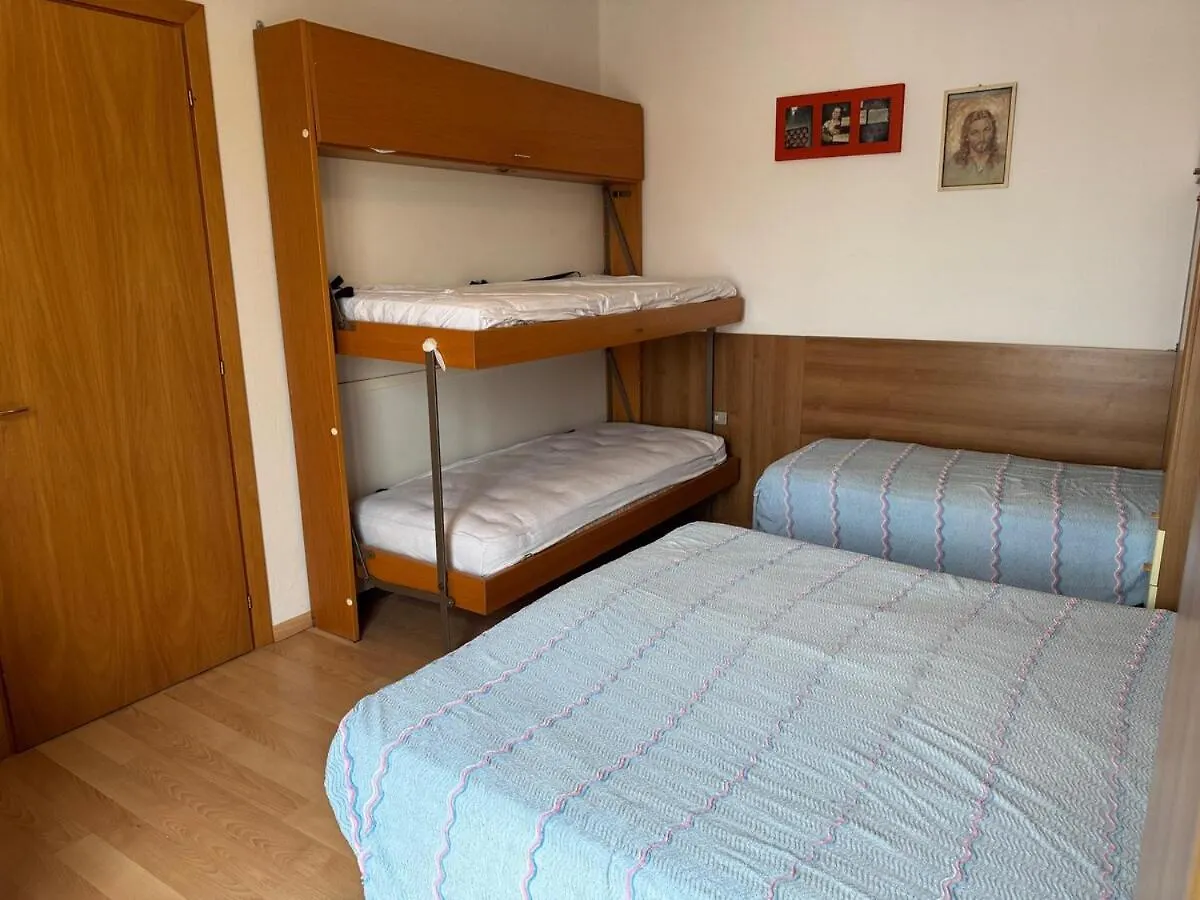 Beachfront Apartment Free Park - Jesolo Beach  Lido di Jesolo