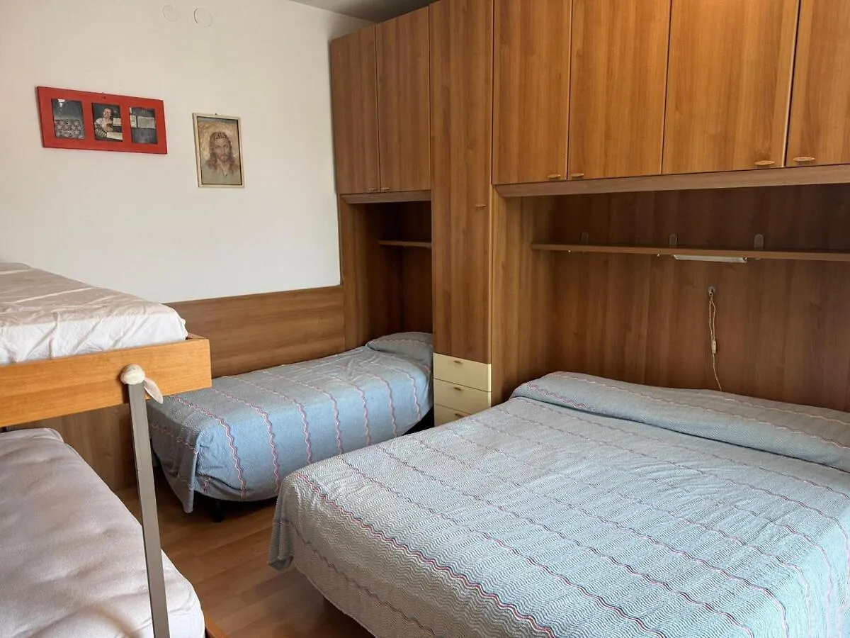 Beachfront Apartment Free Park - Jesolo Beach Lido di Jesolo